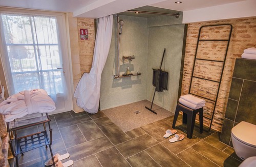 Beny-sur-Mer Hotel | Château Hôtel - Domaine de Coeurmandie