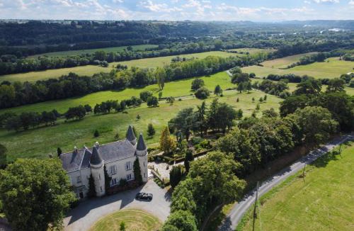 Blanche-Lande Bed & Breakfast | Château Haute Roche