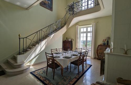 Blanche-Lande Bed & Breakfast | Château Haute Roche