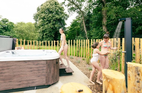 La Rabateliere Cottage | Château historique avec jardin, jacuzzi et équipements de détente - 10 personnes
