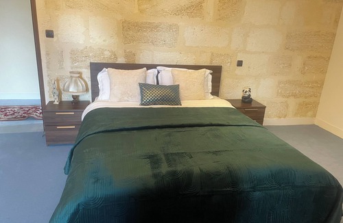 Virsac Hotel | Château Julie