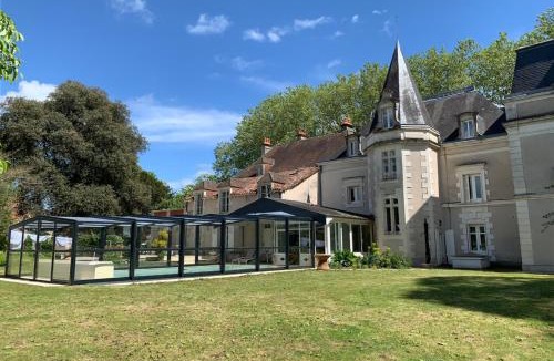 Bouresse Villa | Château l'Hubertière