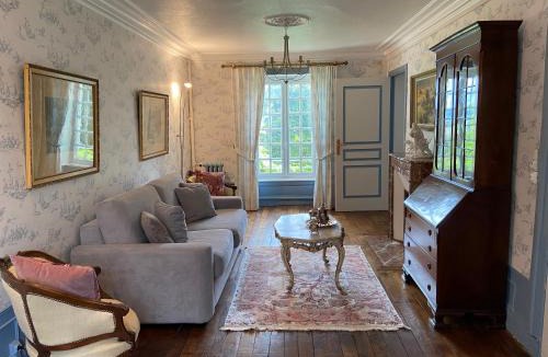 Plomb Bed & Breakfast | Château La Rametière