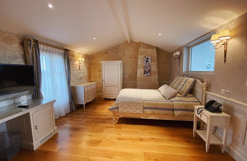 Lussac House | Château la Rose Perriere