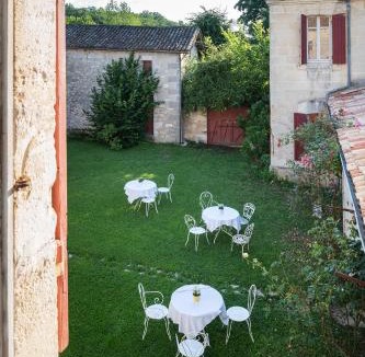 Pessac-sur-Dordogne Bed & Breakfast | Château Le Méjean