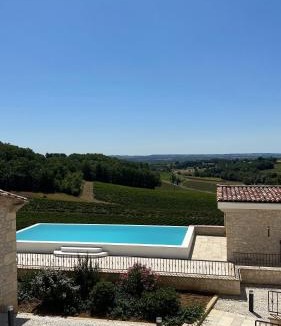Broze Hotel | Château Lecusse - La Grande Roche - Hôtel, Spa, Boutique & Restaurant