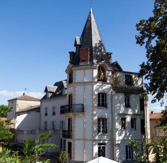 Saint-Cirgues-sur-Couze Bed & Breakfast | Château Les 4 Saisons