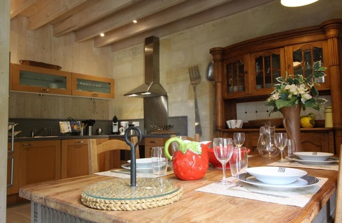 Saint-Martin-de-Laye House | Château Malfard - Petit Verdot