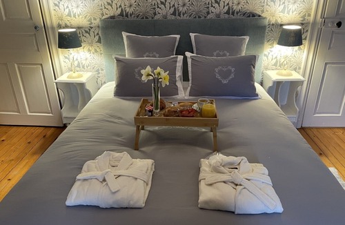 Parthenay House | Château Maranne