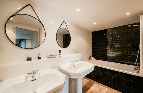 Avensan Hotel | Château Meyre