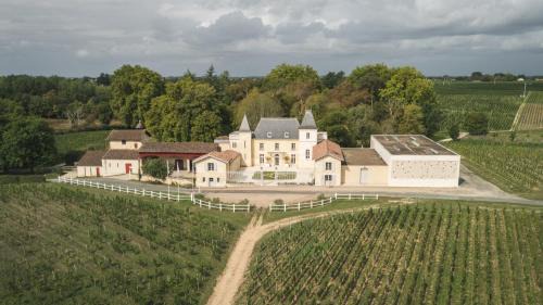 Neac Apartment | Château Moncets
