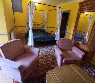 Montegut Bed & Breakfast | Château Montegut Charme Rustique sur Colline