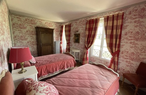 Urou-et-Crennes Other | Château Normandie Pour Réunion de Familles, Long Week-end ou Semaine de Vacances