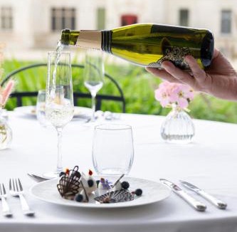 Nieuil Hotel | Château Optical Center