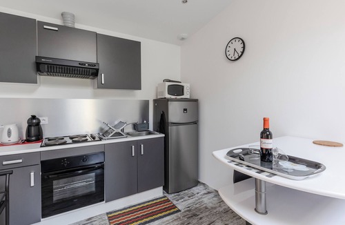 Civrac-en-Medoc House | Château Pierre de Montignac