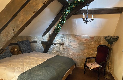 Saint-Cyr-en-Pail Other | Château pour groupe