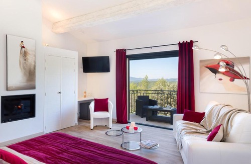 Taradeau Bed & Breakfast | Château Rasque - Teritoria