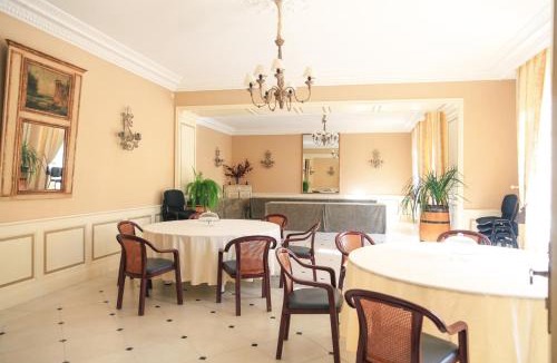 Tresses Bed & Breakfast | Château senailhac