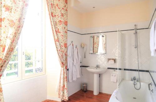 Tresses Bed & Breakfast | Château senailhac