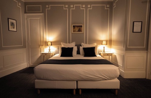 Eybens Hotel | Château & Spa de la Commanderie