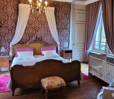 Condal Bed & Breakfast | Château St Sulpice Chambre RUBIS