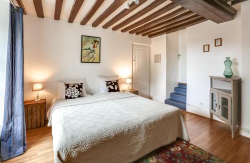 Bons-Tassily Apartment | Château Turgot Gîtes