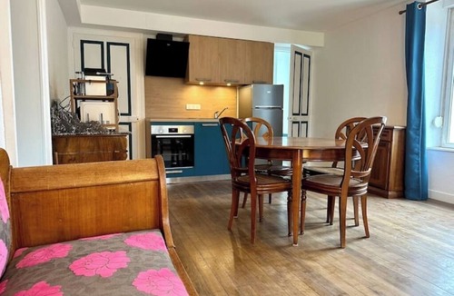Vaudoncourt Other | Château Viéndal, Banda apartment