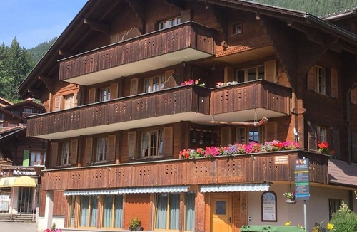 Wengen Apartment | Chäs-Gruebi Wohnung Hirsch by Interhome