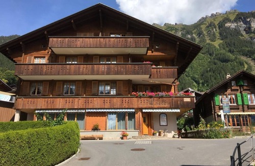 Wengen Apartment | Chäs-Gruebi Wohnung Hirsch by Interhome