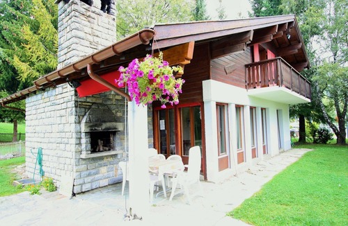 Randogne Ski Chalet | Bright Chalet with Terrace