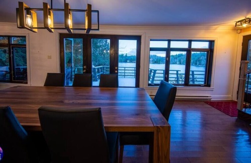 Sainte-Marcelline-de-Kildare Ski Chalet | Chalet Lac Léon- SPA- Chalets Galaxia