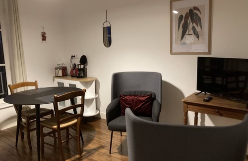 Bagnoles-de-l'Orne Apartment | Charming T1 - twin beds
