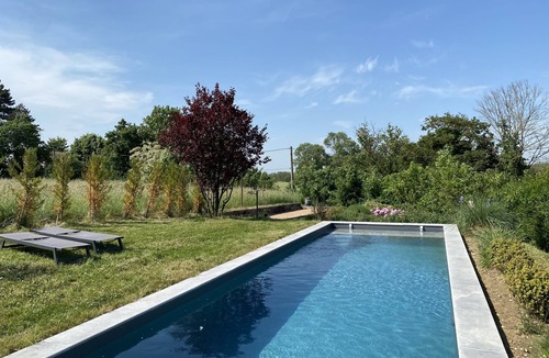 Saint-Etienne-sur-Chalaronne House | Charming house with swimming pool