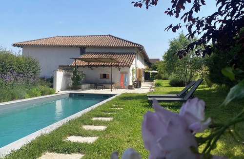 Saint-Etienne-sur-Chalaronne House | Charming house with swimming pool