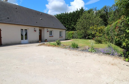 Valencisse Cottage | Charming Family-Friendly Cottage, Pet Welcome, Garden, Near Blois & Loire Castles