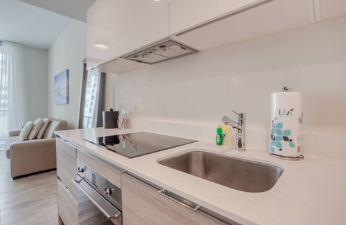 Hollywood Hotel | CH Luxury Condos & Studios On The Beach