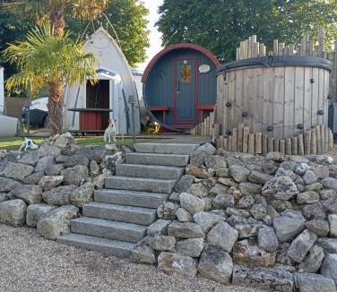 La Neuville-du-Bosc Hotel | Ch'ti tonneau