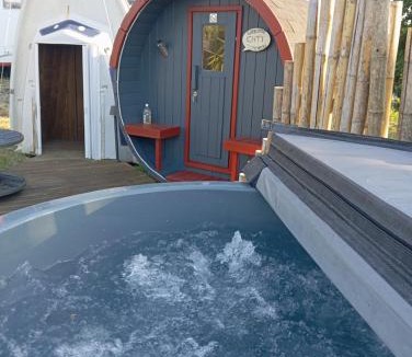 La Neuville-du-Bosc Hotel | Ch'ti tonneau