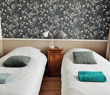 La Limouziniere Bed & Breakfast | CH2 - MANOIR DU MOULINIER - Campagne - Calme - Petit-déjeûner inclus - Table d'hôte sur réservation - Parking gratuit