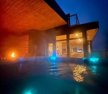 Petite-Riviere-Saint-Francois Ski Chalet | Chalet aux ℳille et une vues