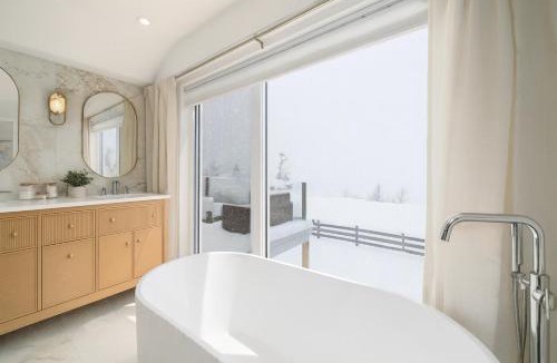 Petite-Riviere-Saint-Francois House | Chalet Rouge Charlevoix