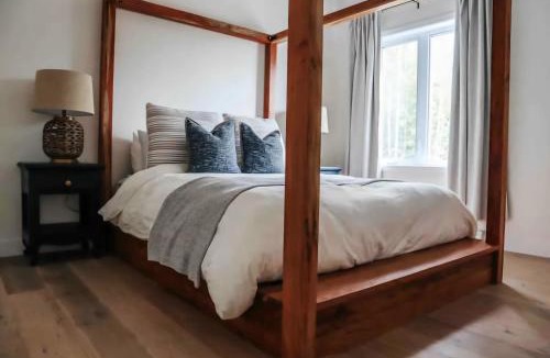 Petite-Riviere-Saint-Francois Ski Chalet | Chalet La Rocheuse et SPA