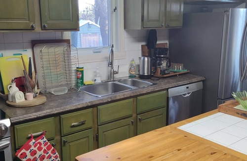 Saint-Bruno-de-Montarville Cottage | Charming Cottage with Fireplace/Family Friendly/National Park& Ski/Forena Spa