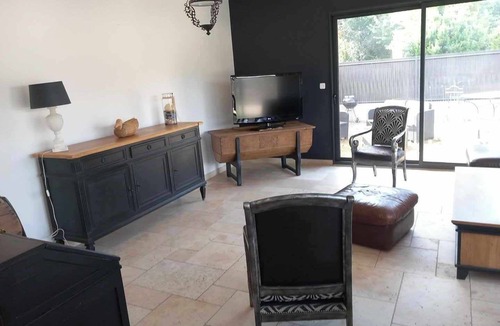 Anglesqueville-la-Bras-Long House | Charming house