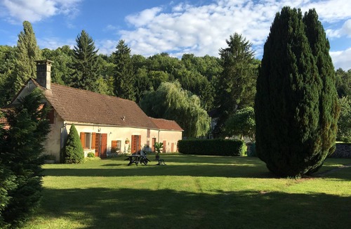 Druyes-les-Belles-Fontaines Cottage | Charming ECOLOGICAL gîte * in Burgundy - Ecolieu