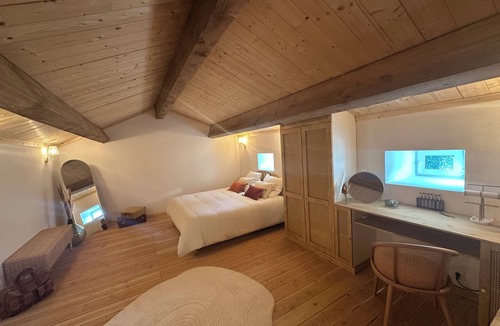 Saint-Etienne-de-Fontbellon Bed & Breakfast | Charming gîte in Ardèche