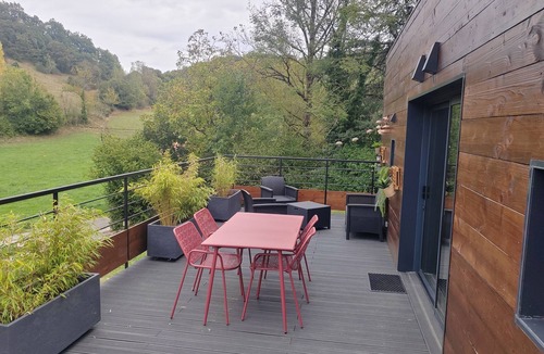 Loures-Barousse Apartment | Charming mountain gîte