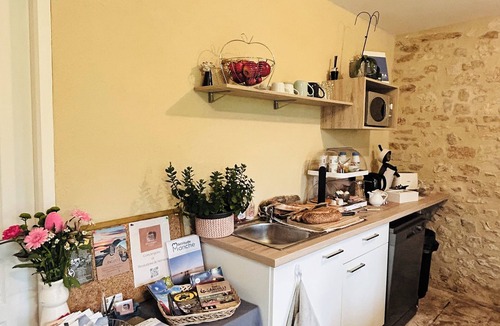 Saint-Germain-de-Varreville Bed & Breakfast | Charming Room "La Ruby