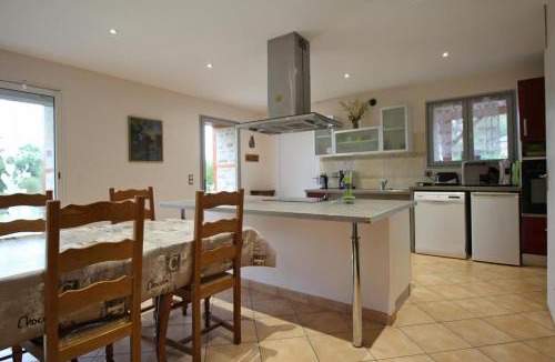 Eyjeaux House | Chabatz d'entrar a pouleinat