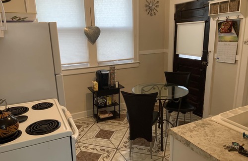 New Center Detroit House | ChaCha's Place Retreat